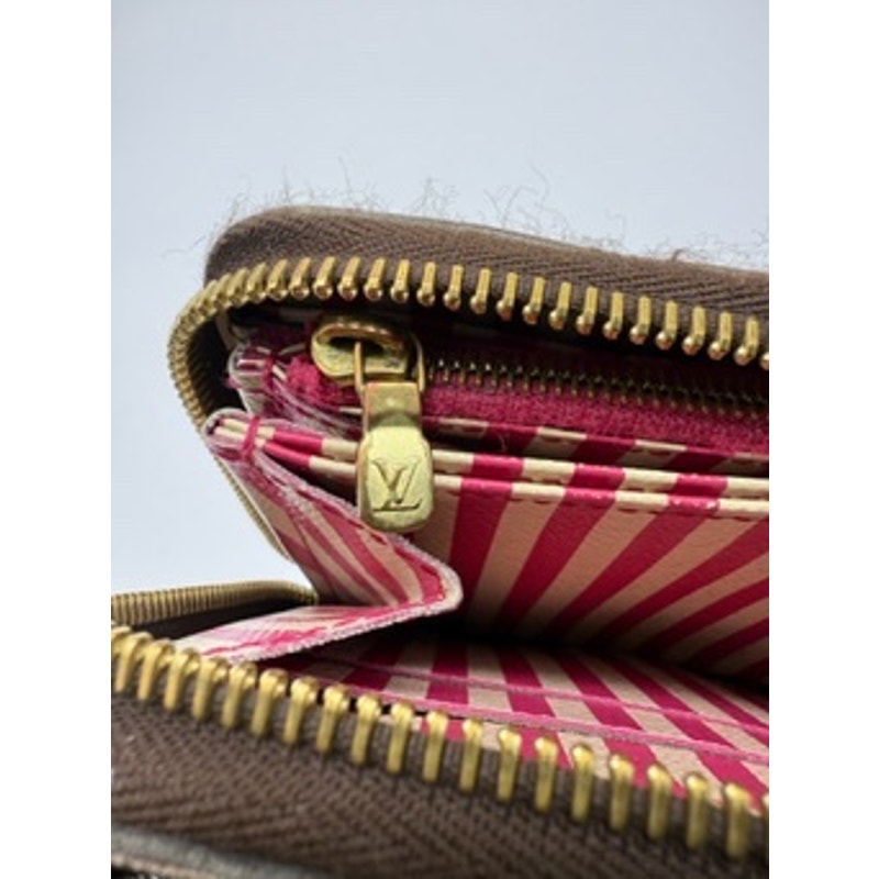 LOUIS VUITTON  Monogram 2014 Animation Silk Screen of Trunks*Limited Ed. Wallet*
