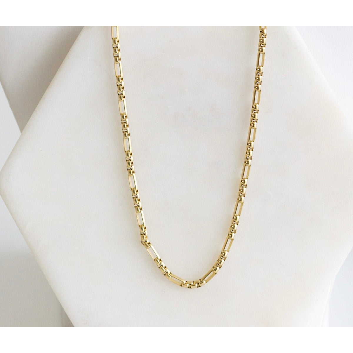 RETAIL $50 Kinsley Armelle Avi Collection Gold Geometric Necklace