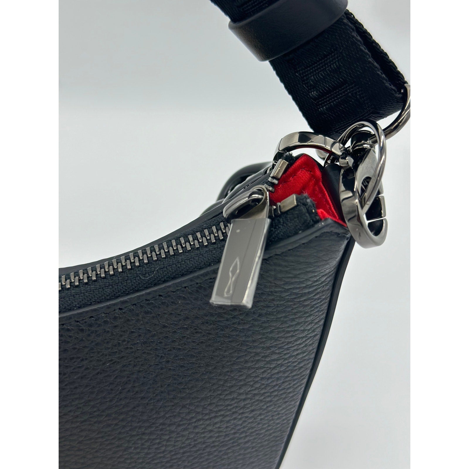 BNWT CHRISTIAN LOUBOUTIN Made In Italy Calf Leather Mini Loubila Chain Handle Shoulder Bag