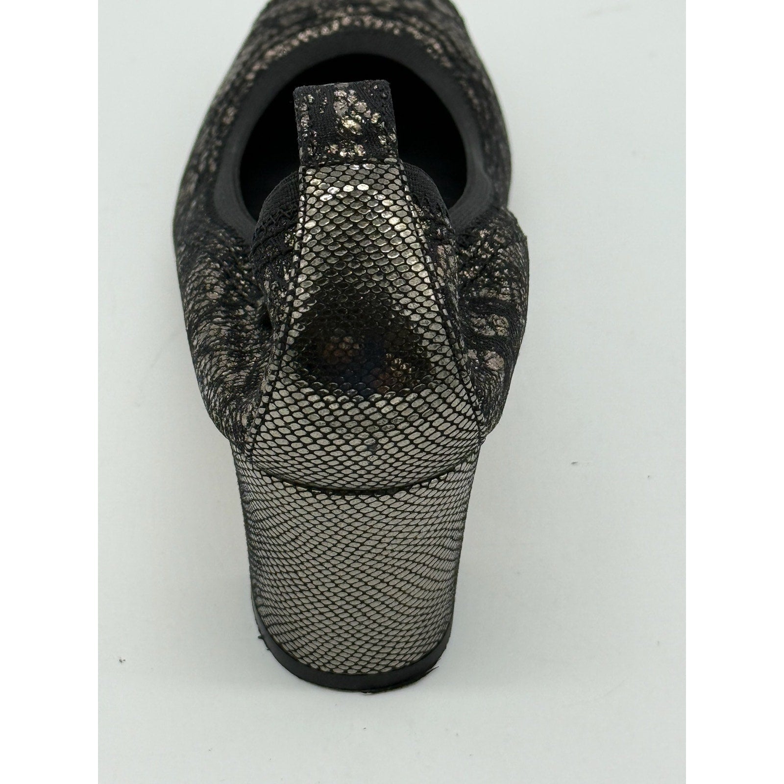 Chanel Black Gold Embossed Lace Pumps *SIZE 36C*Very nice Vintage Condition