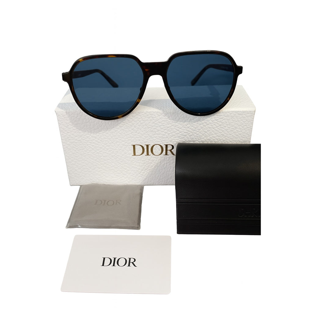 RETAIL $438 DIOR DIORESSENTIALS AF SUNGLASSES*New in the Box! with case, cloth