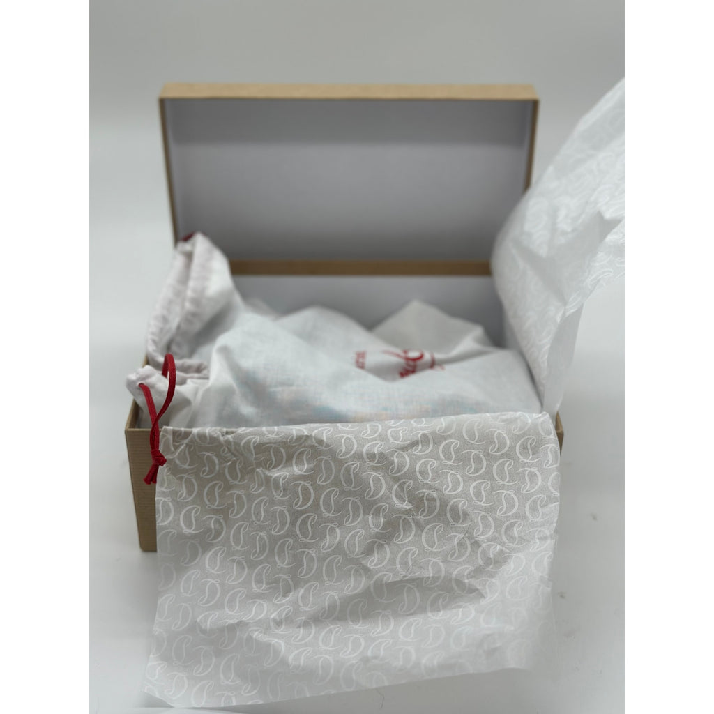 BNWT CHRISTIAN LOUBOUTIN Made In Italy Calf Leather Mini Loubila Chain Handle Shoulder Bag