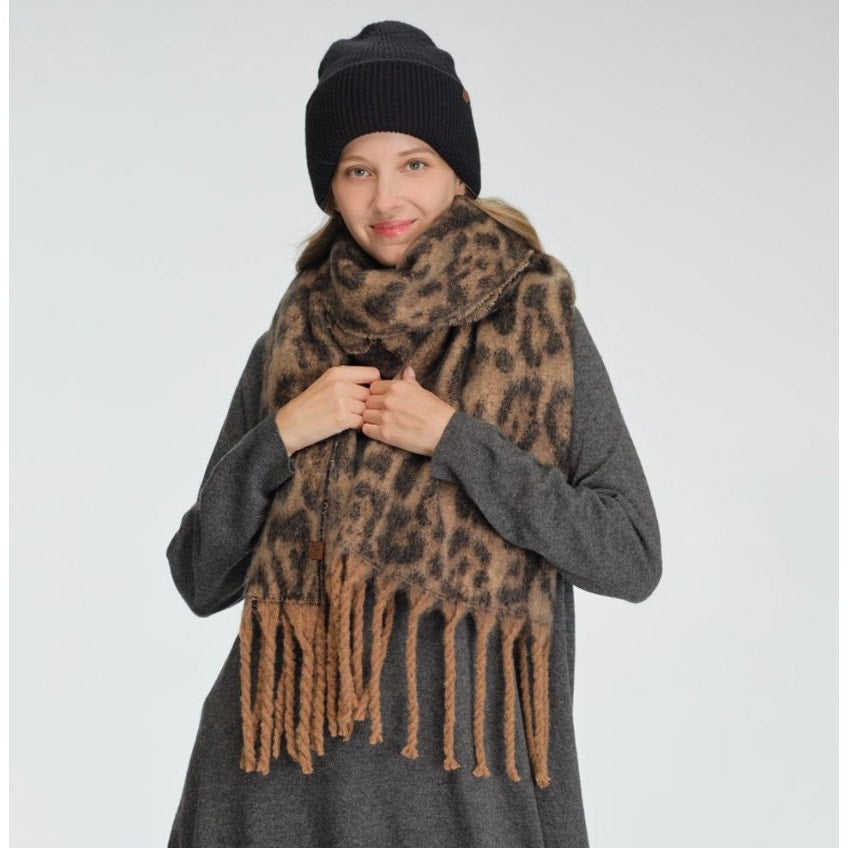 CC Brand Woven Leopard Print Oblong Scarf*VERY SOFT! Cozy and long