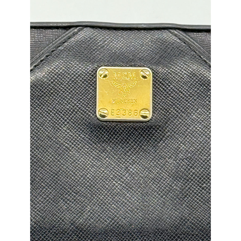 MCM LEATHER CHARM KISSLOCK BI-FOLD WALLET*Calf skin leather