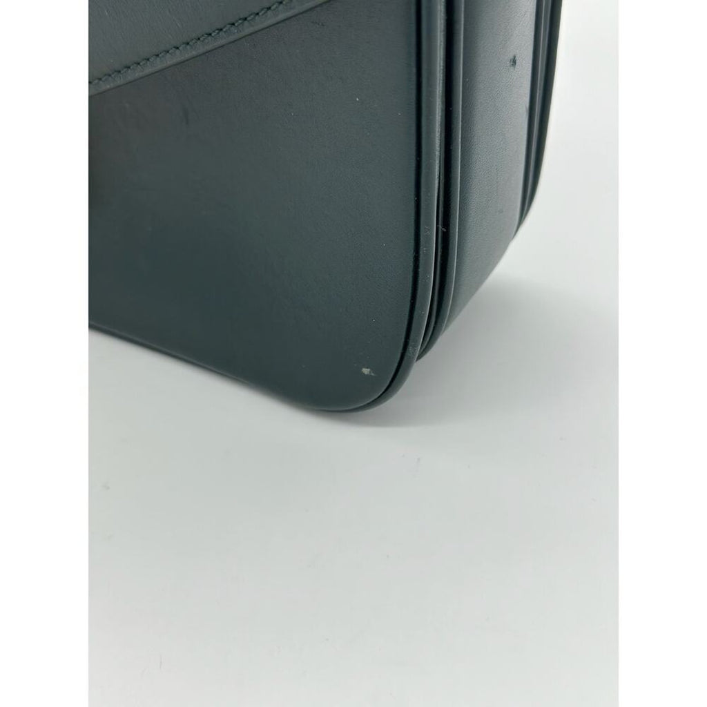 Celine Shiny Calfskin Medium C‎ Bag Hunter Green 2018 collection! Gorgeous!