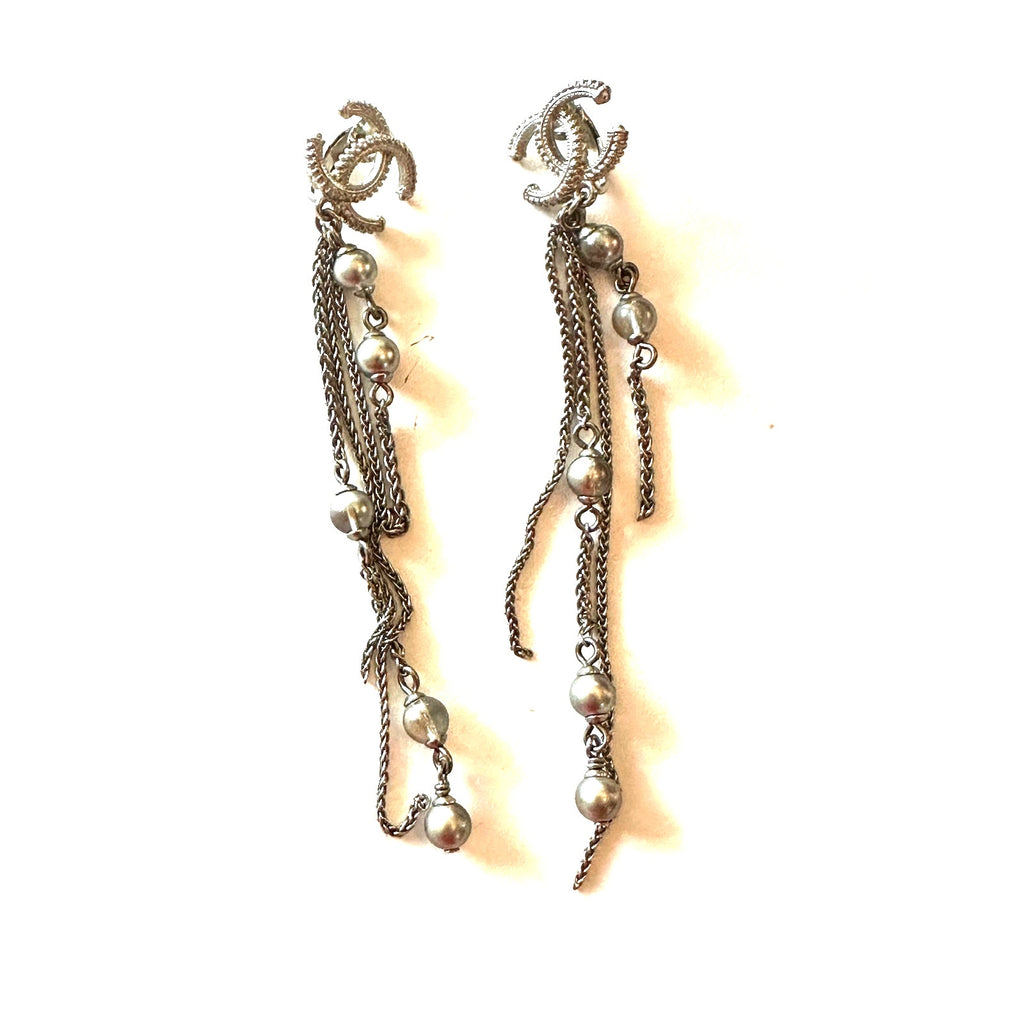 Chanel Metiers d'Art Crystal, Pearl & CC Logo Chandelier Earrings clip-on