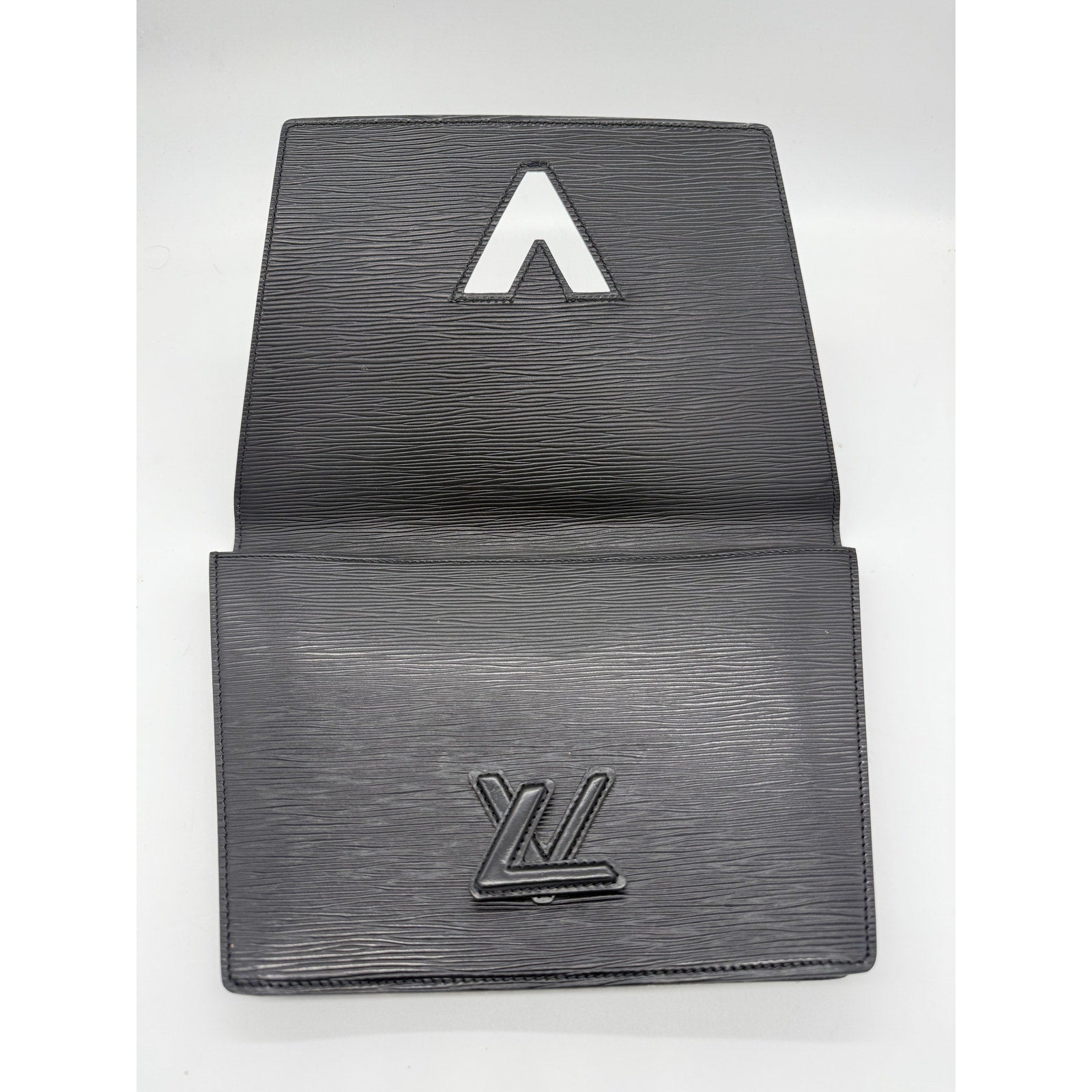 Louis Vuitton LV Twist Clutch in Black Epi Leather*BEAUTIFUL CLUTCH