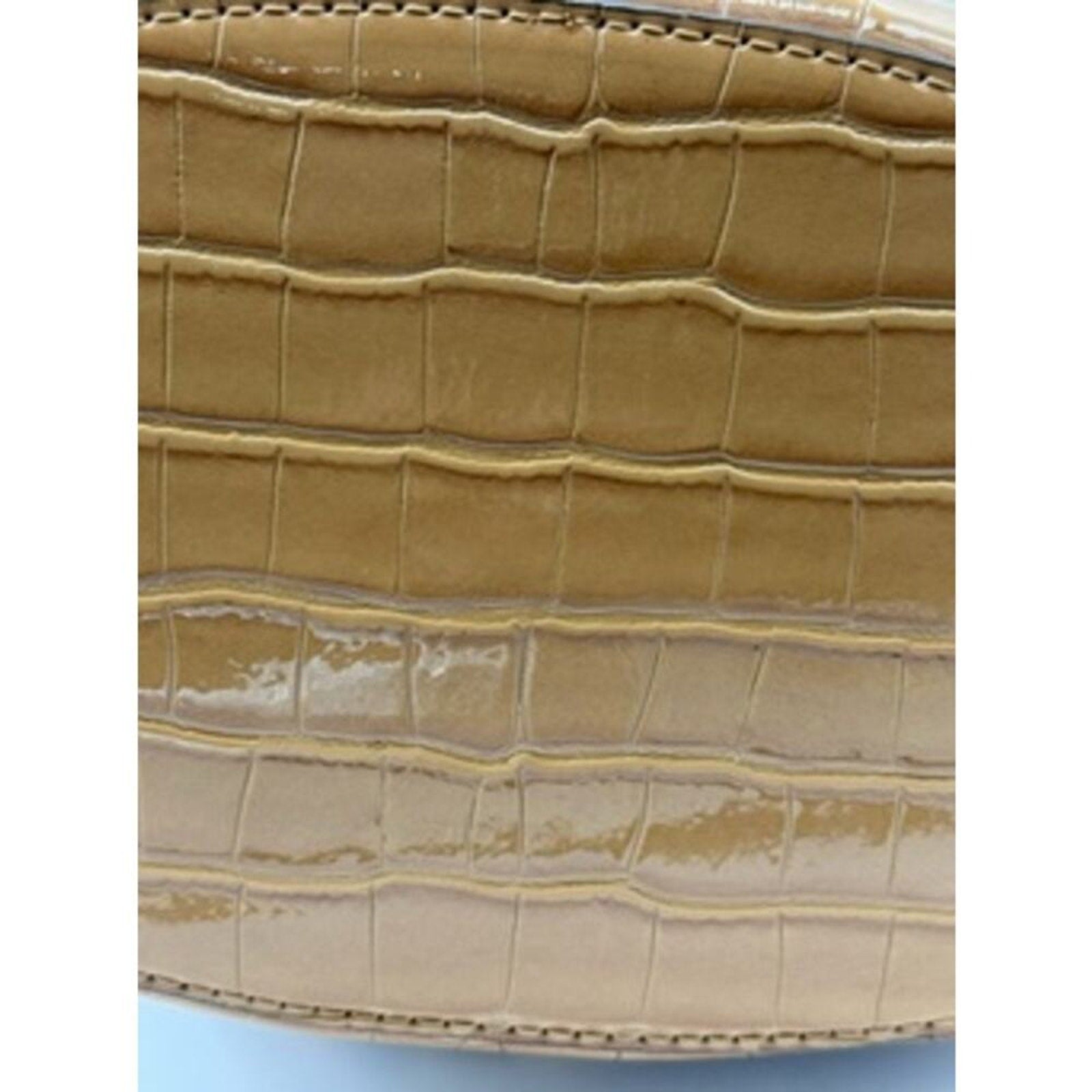 RETAIL $558 Michael Kors Reed‎ Medium Pebbled Leather Croc Embossed Bucket Bag*
