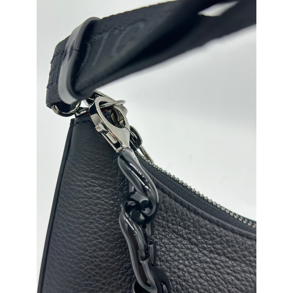 BNWT CHRISTIAN LOUBOUTIN Made In Italy Calf Leather Mini Loubila Chain Handle Shoulder Bag